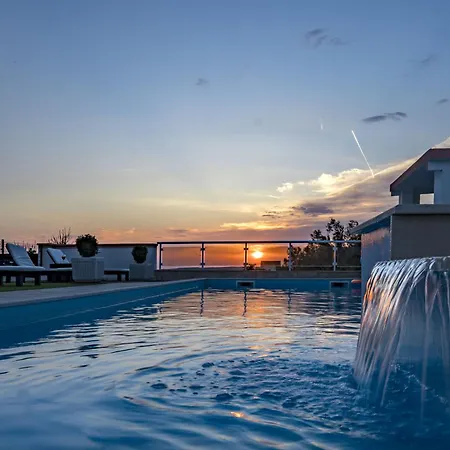 Melandura-2 By Interhome Dinjiška