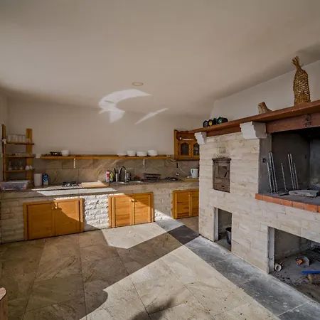 Melandura-2 By Interhome