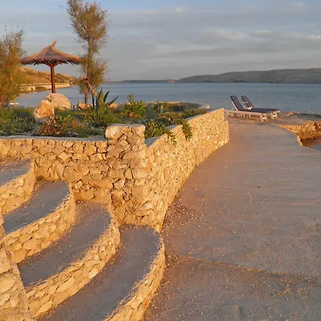 Melandura-2 By Interhome Daire Dinjiška