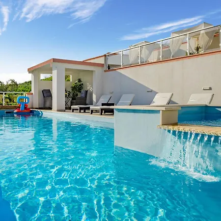 Melandura-2 By Interhome